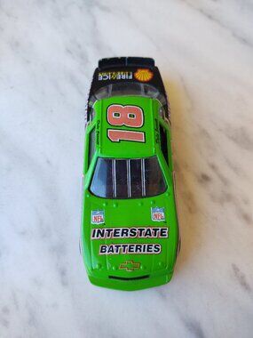 18 DALE JARRETT JOE GIBBS RACING NASCAR DIE CAST CAR CHEVROLET SHELL NFL 1990